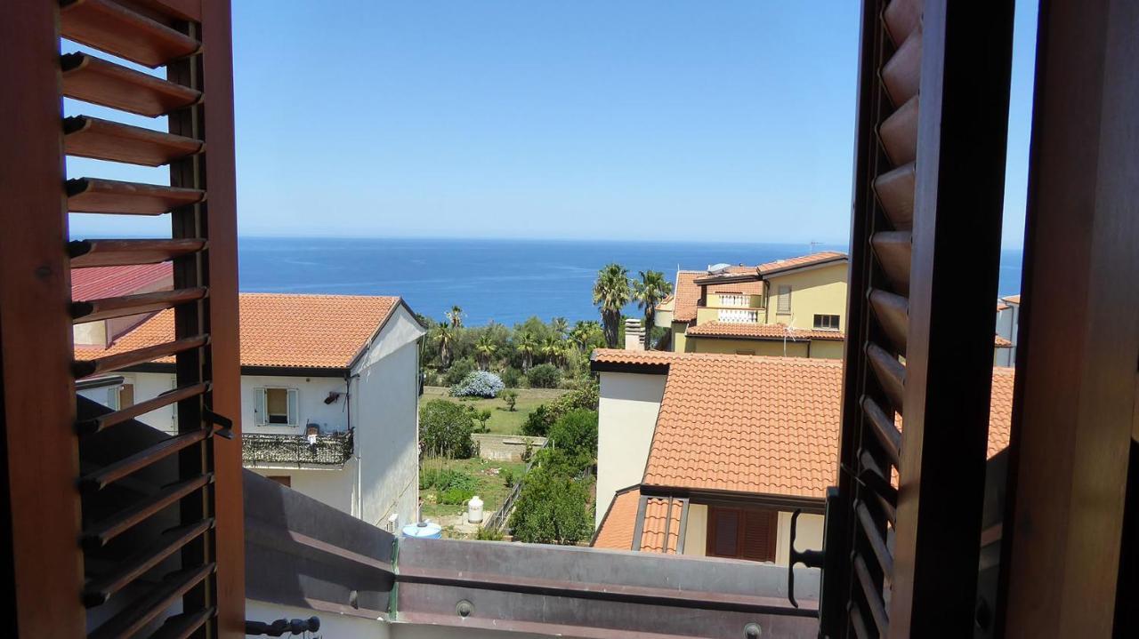 Appartamento Panoramico Santa Domenica 산타도메니카 외부 사진